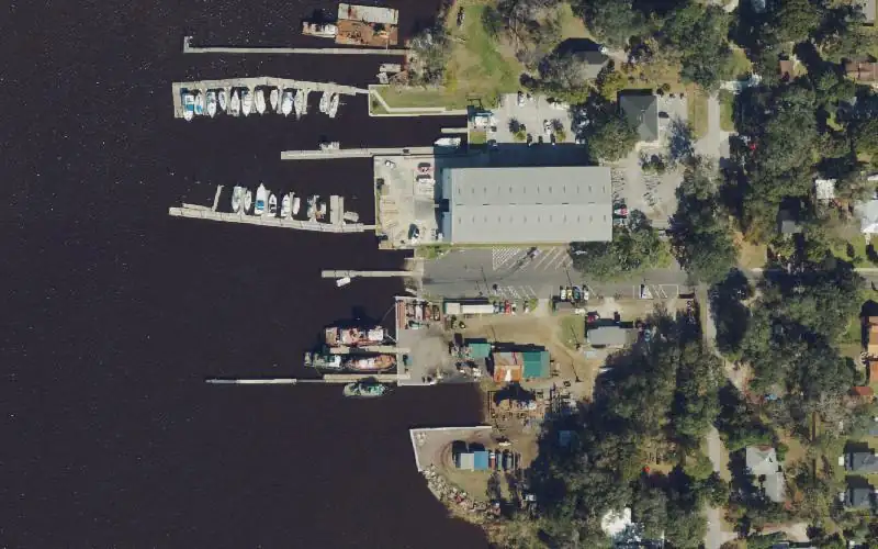Aerial photo of the area around Arlington Road Public Boat Ramp, Duval County