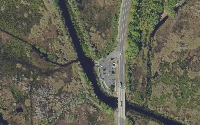 Aerial photo of the area around Arnold Brothers Park and Public Boat Ramp, Lake County