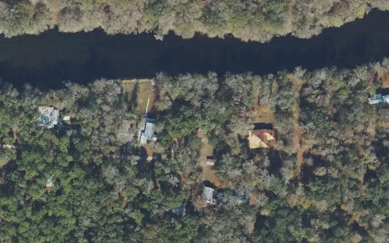 Aerial photo of the area around B.W. Turner Public Boat Ramp, Gilchrist County