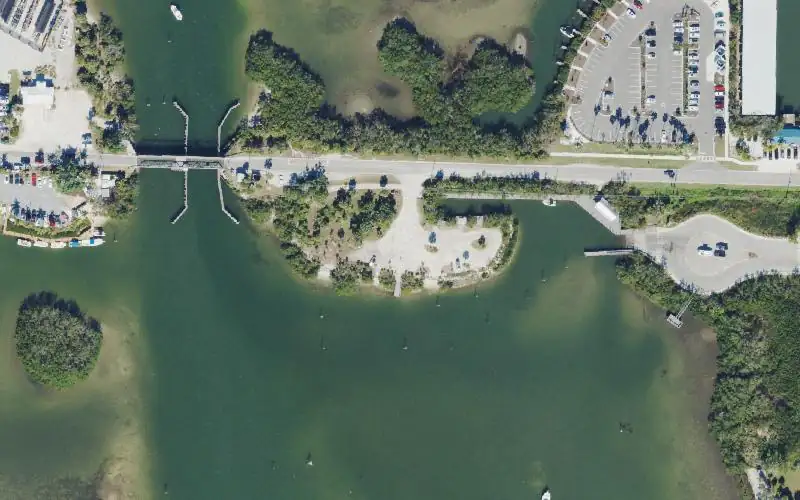 Aerial photo of the area around Blackburn Point Park Kayak Beach, Sarasota County