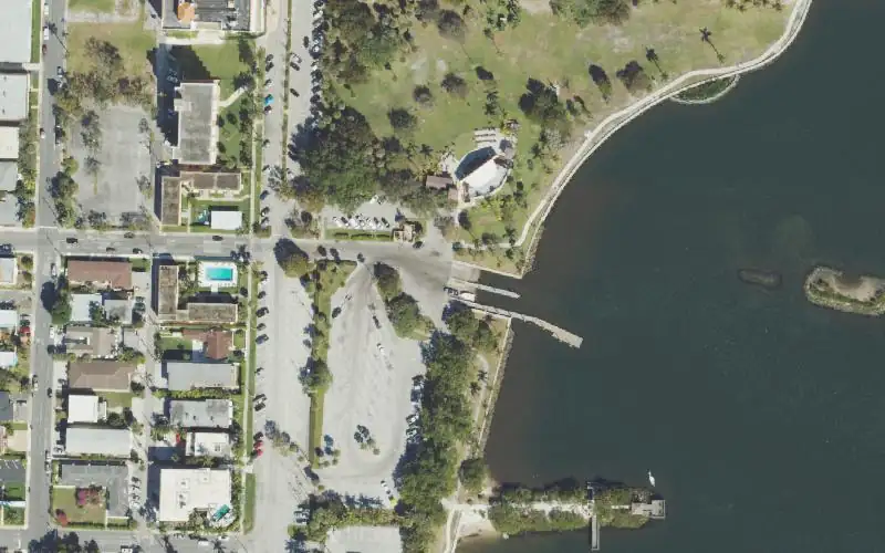 Aerial photo of the area around Bryant Park North - Boat Ramp, Palm Beach County