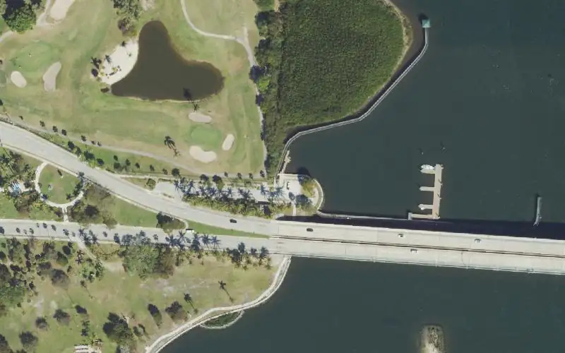 Aerial photo of the area around Bryant Park North - Snook Islands Paddlecraft Launch Dock, Palm Beach County