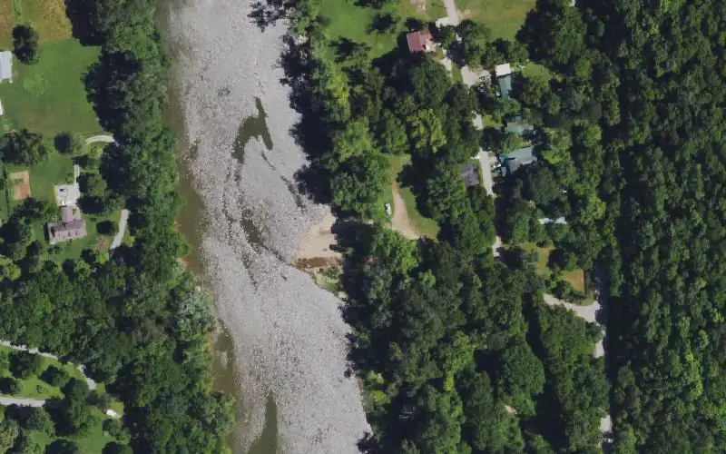 Aerial photo of the area around Clifton, Woodford County