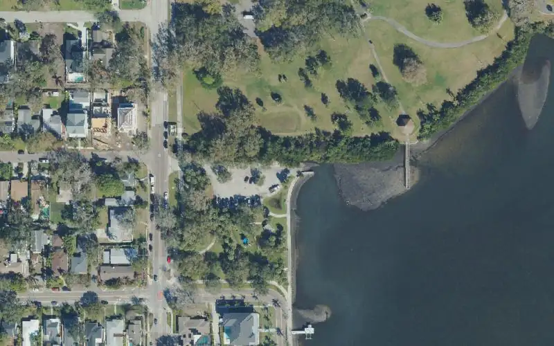 Aerial photo of the area around Coffee Pot Bayou Public Boat Ramp (Small Boats), Pinellas County