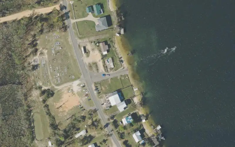 Aerial photo of the area around Compass Lake - Ski Inn Public Boat Ramp, Jackson County