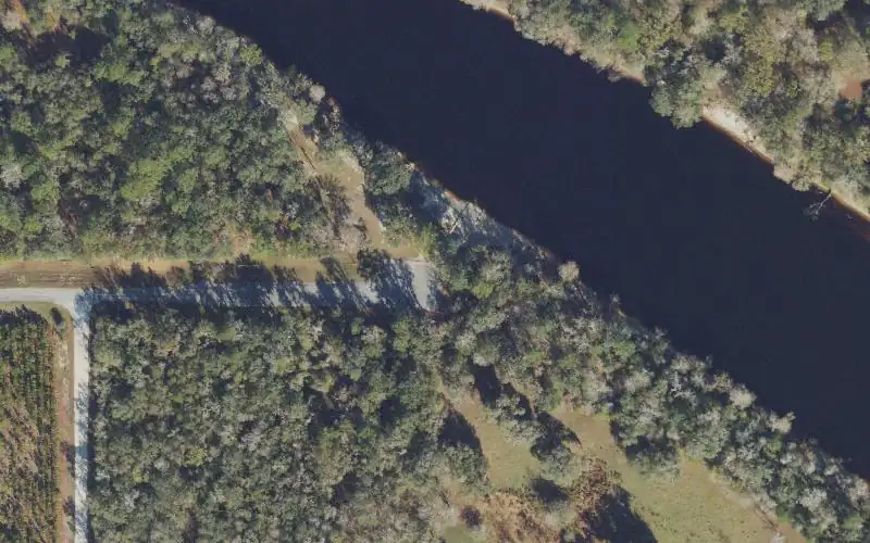 Aerial photo of the area around Dorthy Land Hatchbend Public Boat Ramp, Lafayette County