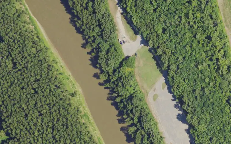 Aerial photo of the area around Dyer Creek Ramp, Livingston County