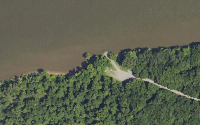 Aerial photo of the area around Elizabethtown Ferry, Crittenden County