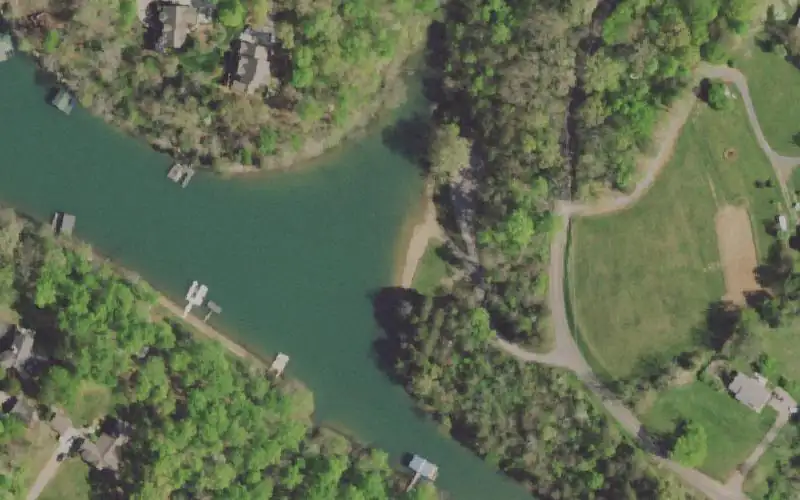 Aerial photo of the area around Fishermans Cove, Anderson County