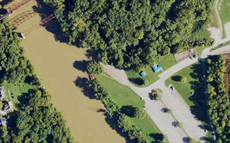 Aerial photo of the area around Fredericks Landing, Campbell County