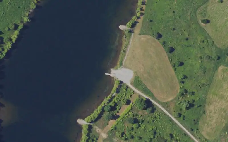 Aerial photo of the area around Goose Lake, Muhlenberg County