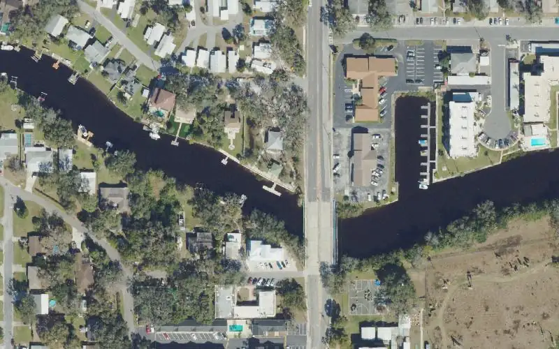 Aerial photo of the area around Grand Boulevard Park Paddlecraft Launch Dock, Pasco County