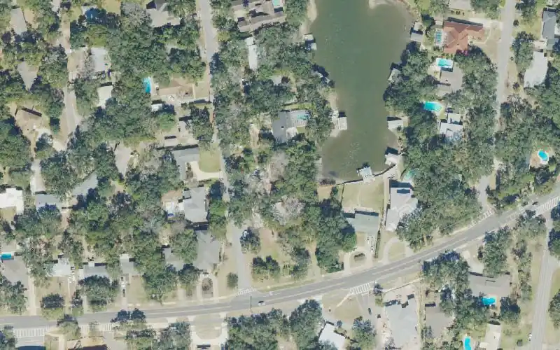 Aerial photo of the area around Gulf Breeze Woodland Park Kayak Launch, Santa Rosa County