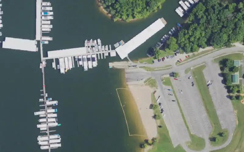 Aerial photo of the area around Holmes Bend Ramp, Adair County