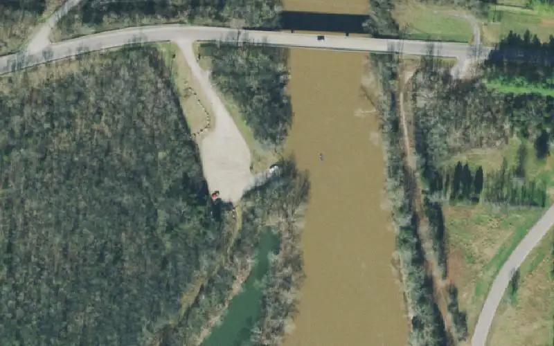 Aerial photo of the area around Iron Bridge Access, Maury County