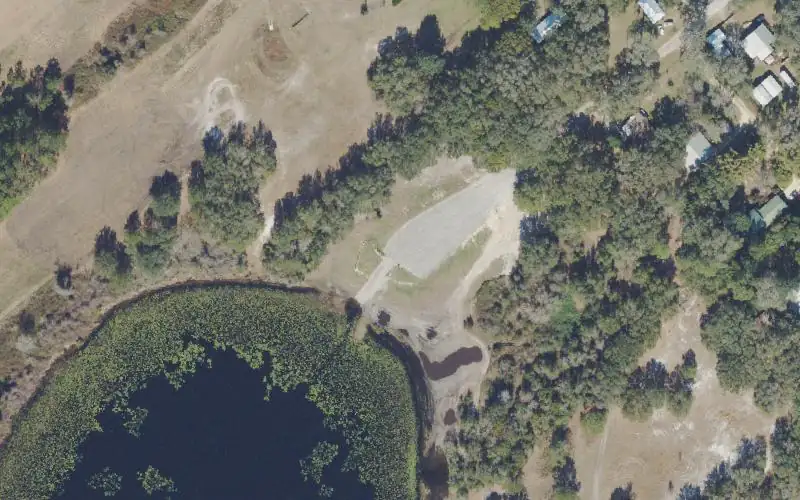 Aerial photo of the area around Lake Geneva Public Boat Ramp, Clay County