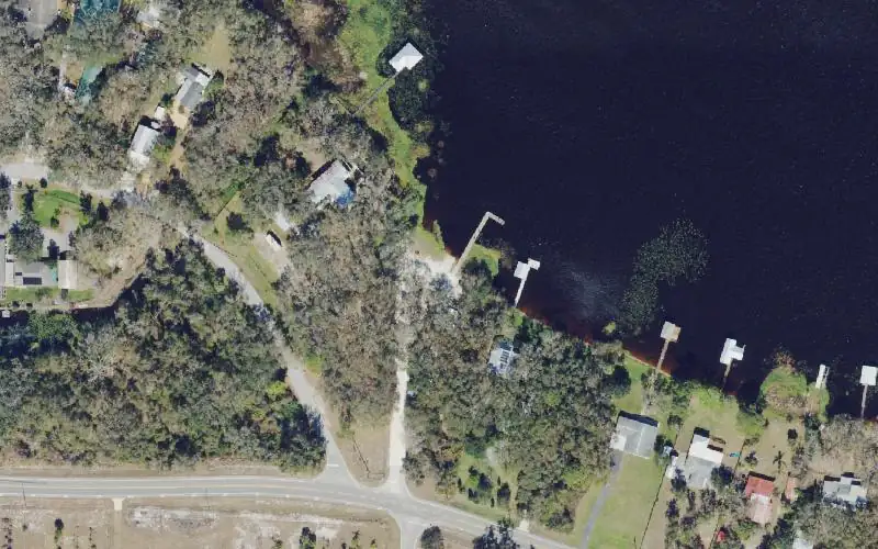Aerial photo of the area around Lake Josephine Public Boat Ramp (Sentinel Point Park), Highlands County