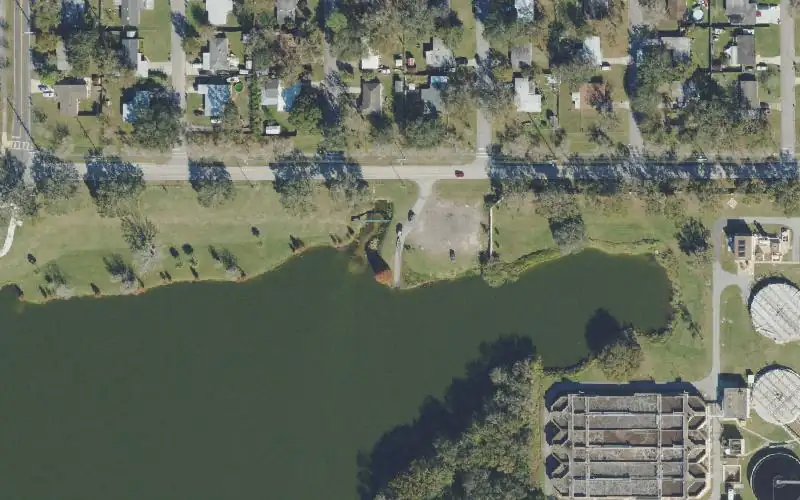 Aerial photo of the area around Lake Somerset Public Boat Ramp, Polk County