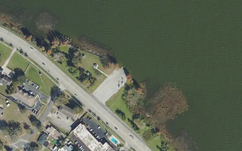 Aerial photo of the area around Lakeland Sertoma Park on Lake Parker, Polk County