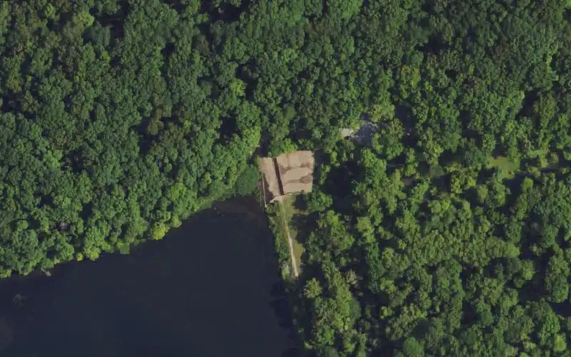Aerial photo of the area around LBL Hematite Lake, Trigg County