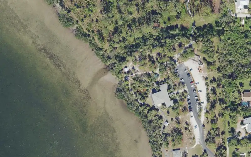 Aerial photo of the area around Lemon Bay Park Paddlecraft Launch, Sarasota County