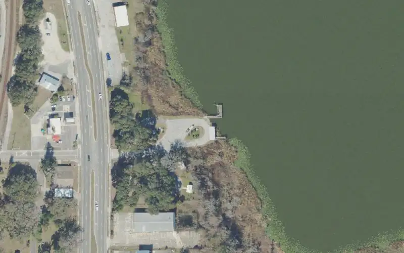 Aerial photo of the area around Lindsey-Philips Park Boat Ramp, Alachua County
