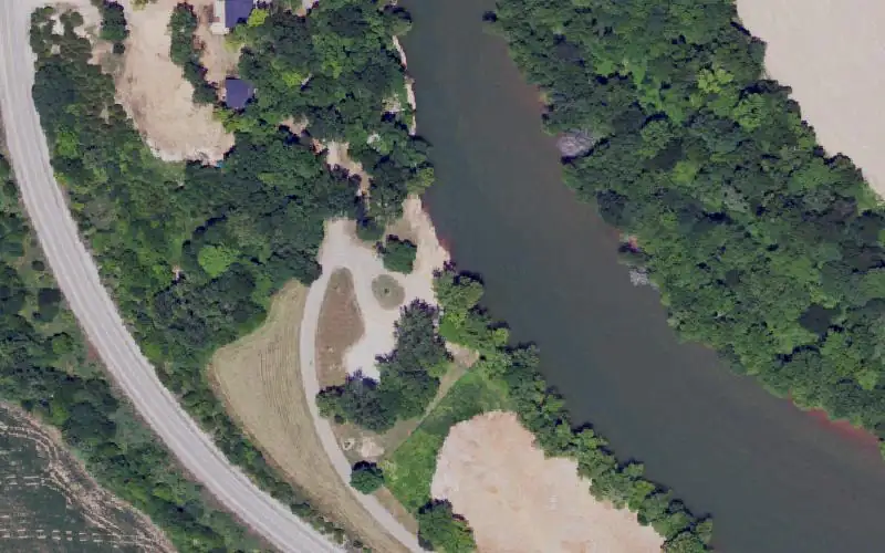 Aerial photo of the area around Lonnie White Boat Ramp, Warren County