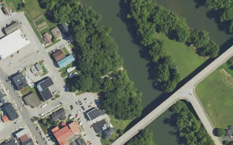 Aerial photo of the area around Louisa Ramp, Lawrence County