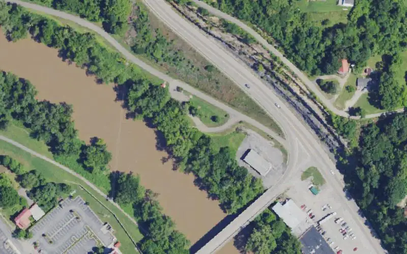 Aerial photo of the area around Mayor Marcella Mountjoy River Launch, Whitley County