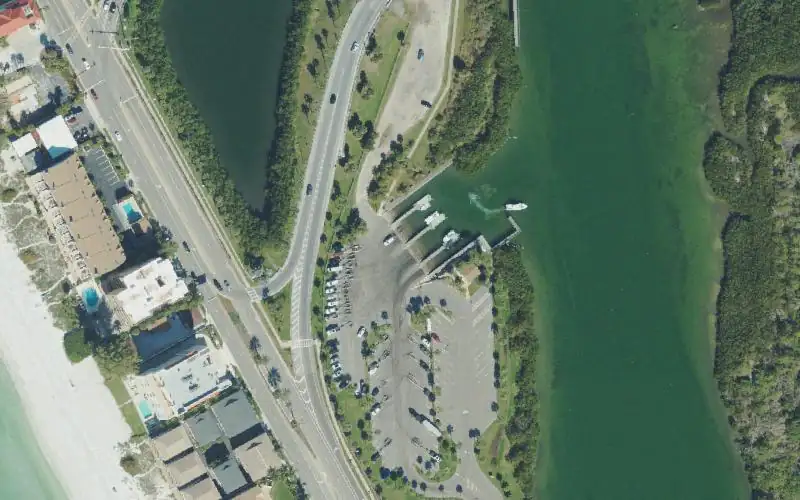 Aerial photo of the area around Park Boulevard Public Boat Ramp, Pinellas County