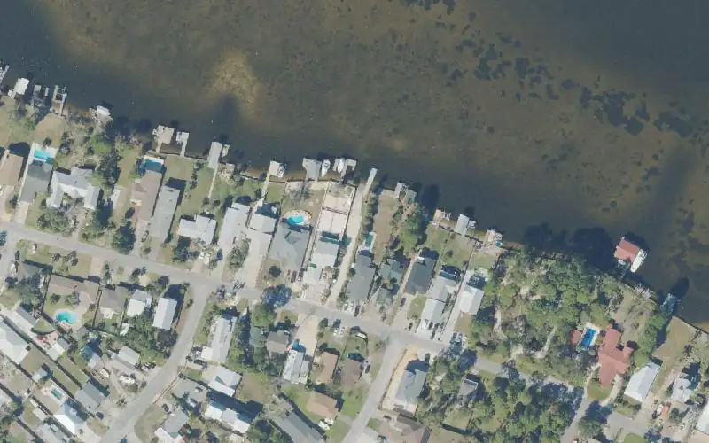 Aerial photo of the area around Quail Street Public Boat Ramp, Bay County