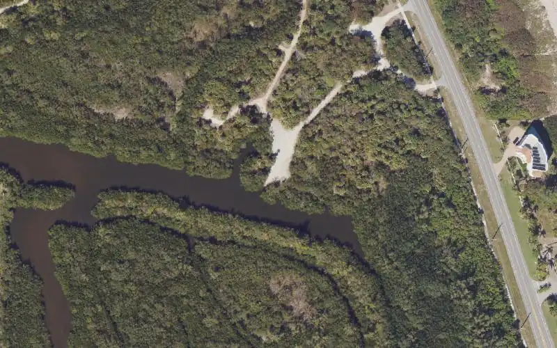 Aerial photo of the area around Queen's Island Preserve Canoe Access, St. Lucie County