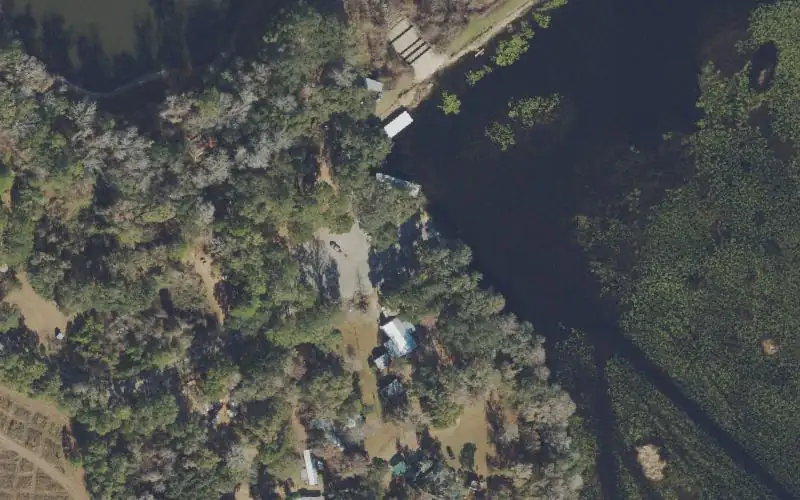 Aerial photo of the area around Reeves Landing, Leon County
