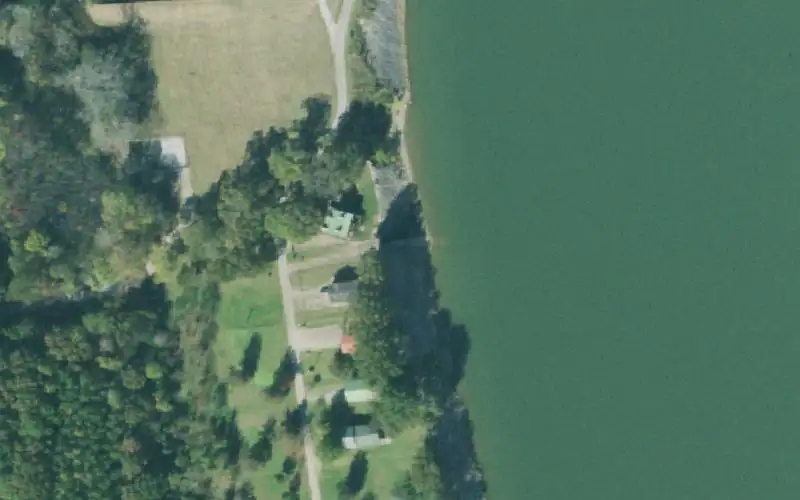 Aerial photo of the area around Rock Pile, Hardin County