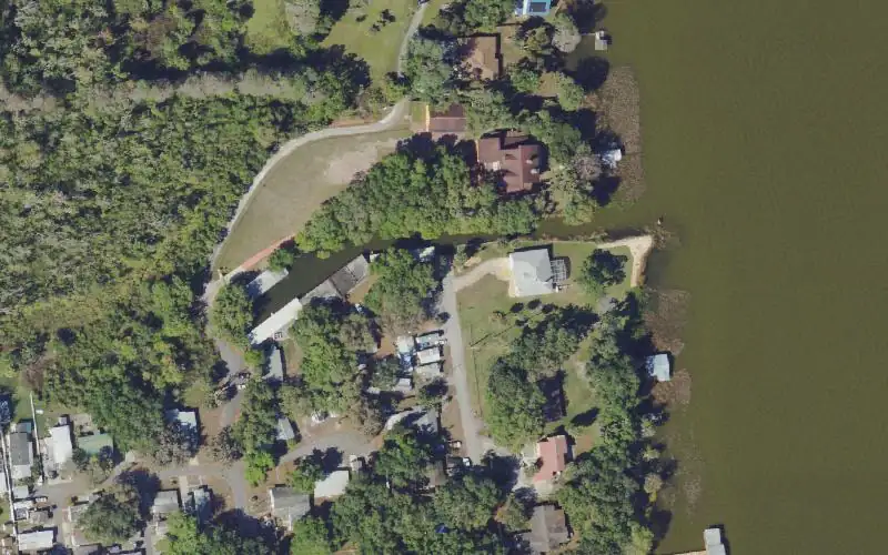 Aerial photo of the area around Twin Palms Resort And Marina, Lake County