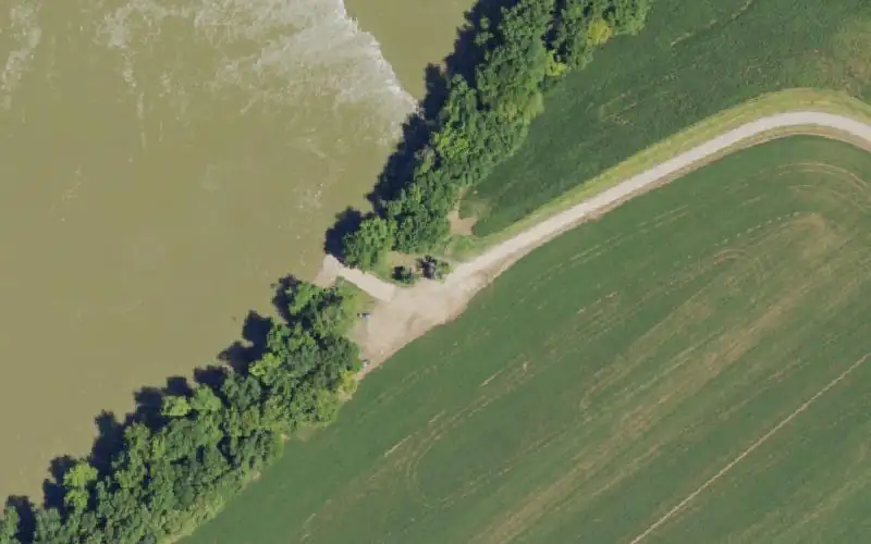 Aerial photo of the area around Uniontown Dike, Union County